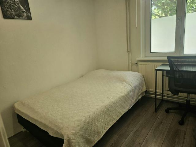 Kamer te huur in Zuidoost, Amsterdam