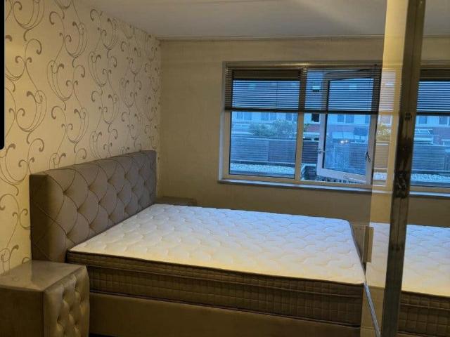 Kamer te huur in Almere Stad, Almere