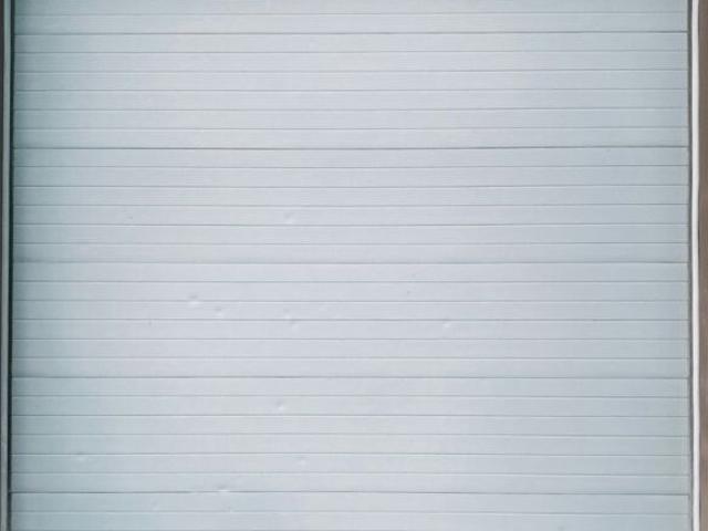 Commercial for rent in Deri