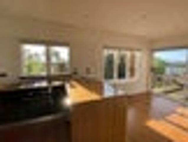 House for rent in Kamo