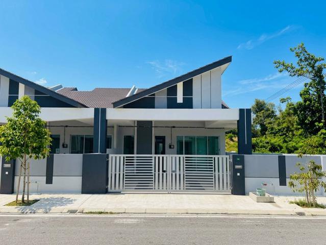 Terraced House for sale in Kampar