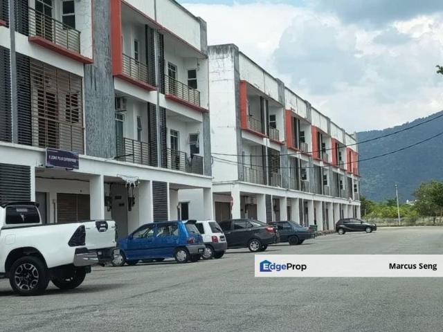 Shop for sale in Kampar