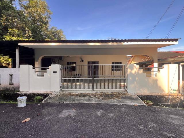 Residential House for sale in Perak, Kampar