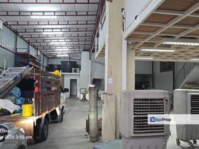 Warehouse for sale in Langat, Selangor