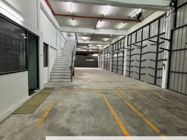 Warehouse for rent in Langat, Selangor