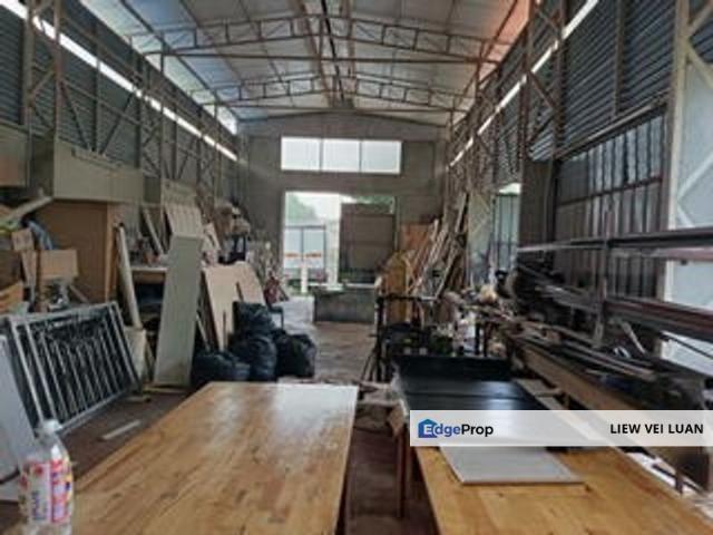 Warehouse for sale in Langat, Selangor