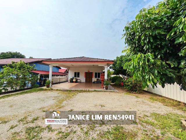Bungalow for sale in Lunas, Kedah