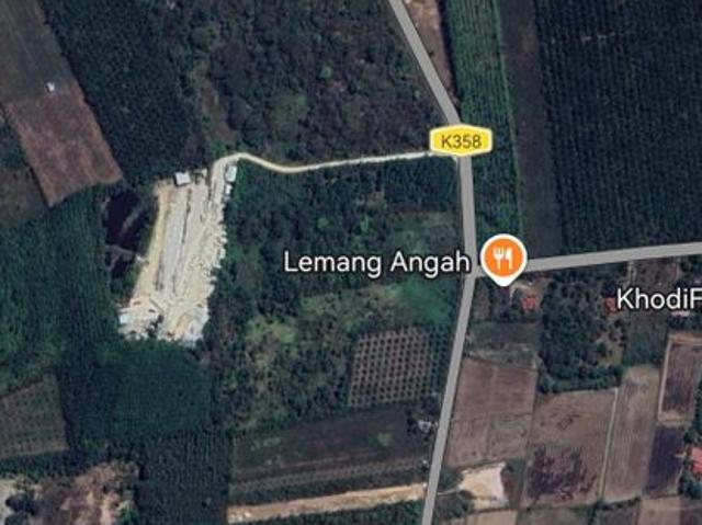 Shop for sale in Pokok Sena