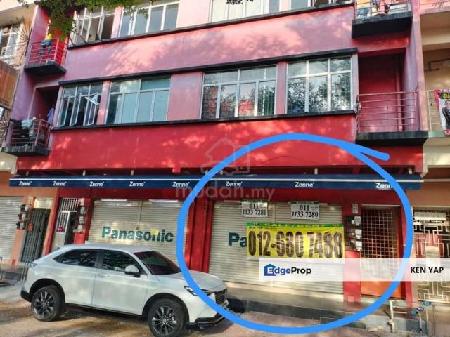 Shop for sale in Petaling, Subang Jaya