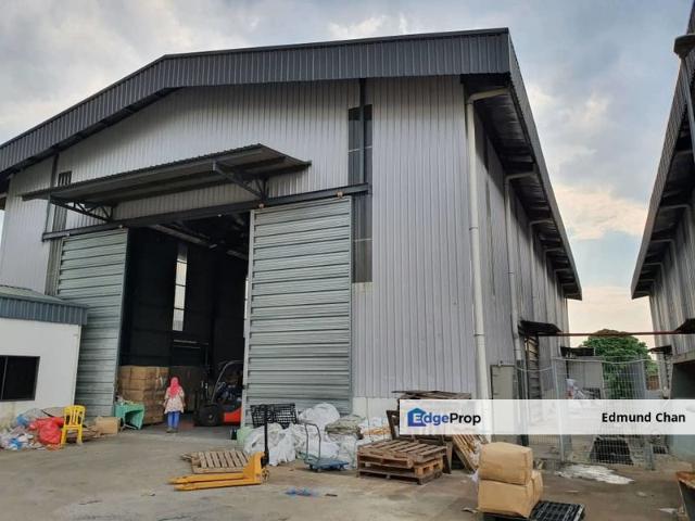 Warehouse for rent in Seksyen U9, Shah Alam