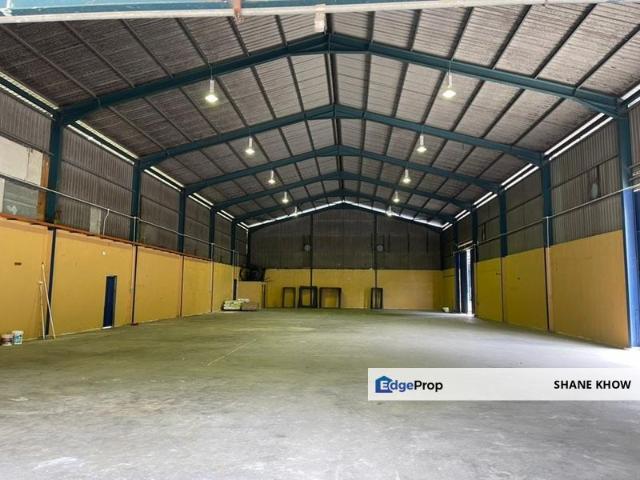 Warehouse for rent in Seksyen U19, Shah Alam