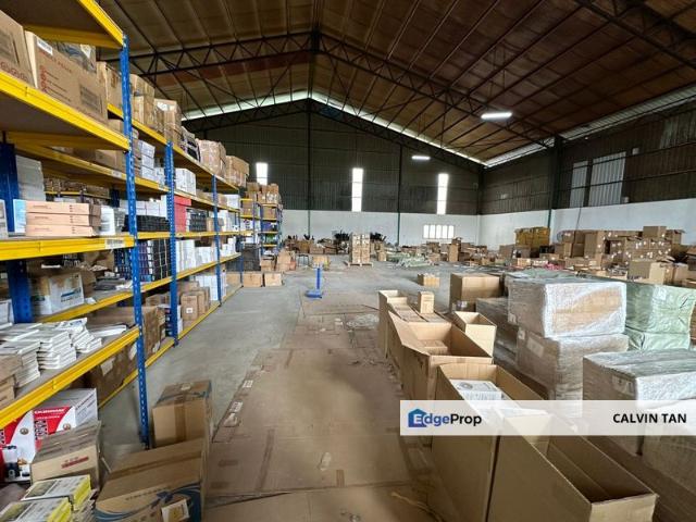 Warehouse for rent in Petaling, Alam Impian