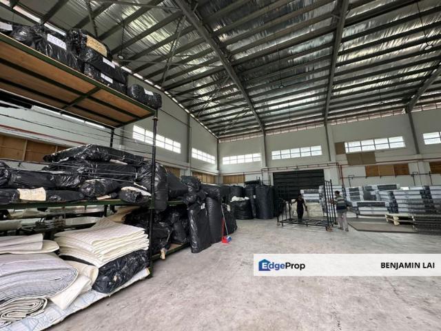 Warehouse for rent in Petaling, Alam Impian