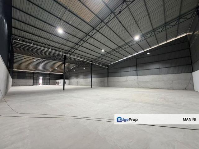 Warehouse for rent in Petaling, Alam Impian