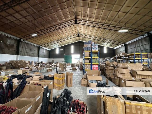 Warehouse for rent in Petaling, Alam Impian