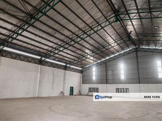 Warehouse for rent in Petaling, Alam Impian