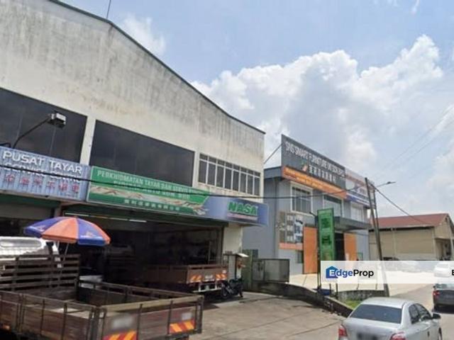 Warehouse for rent in Petaling, Alam Impian