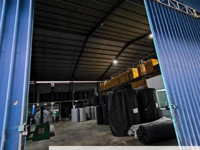 Warehouse for rent in Petaling, Alam Impian