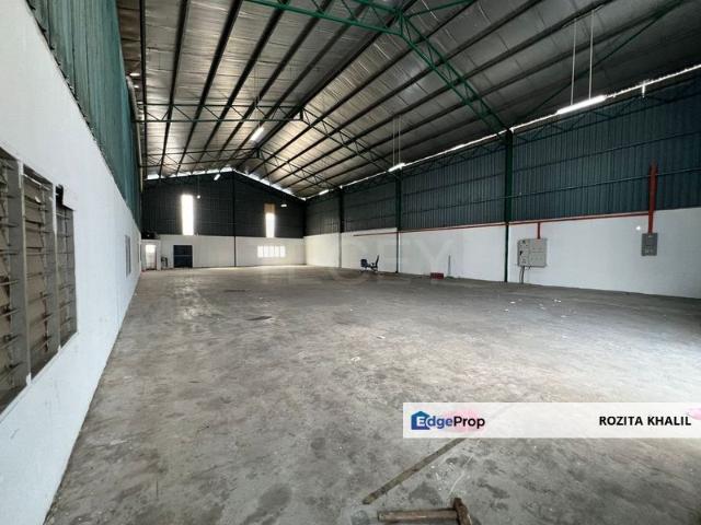Warehouse for rent in Petaling, Alam Impian