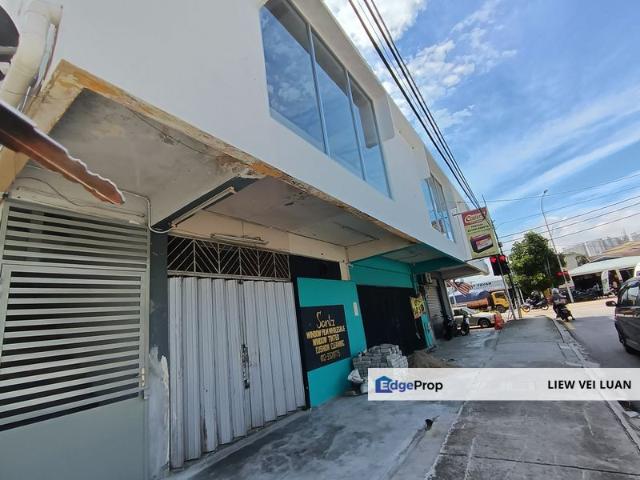 Shop for rent in Country Heights Damansara, Kuala Lumpur