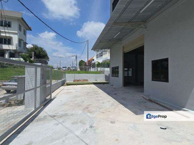 Warehouse for rent in Langat, Selangor