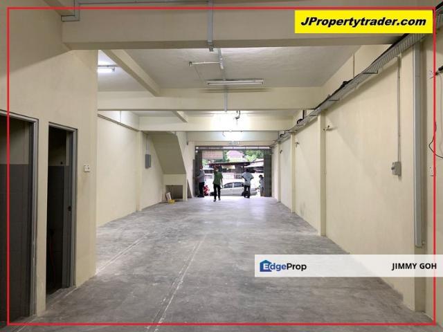 Shop for rent in Langat, Selangor