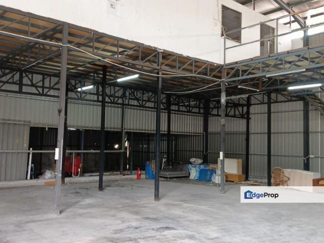 Warehouse for sale in Langat, Selangor