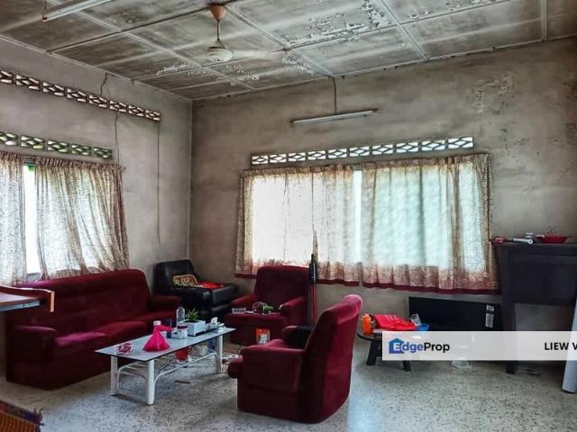 House for sale in Langat, Selangor