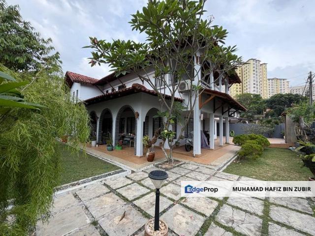House for sale in Country Heights Damansara, Kuala Lumpur