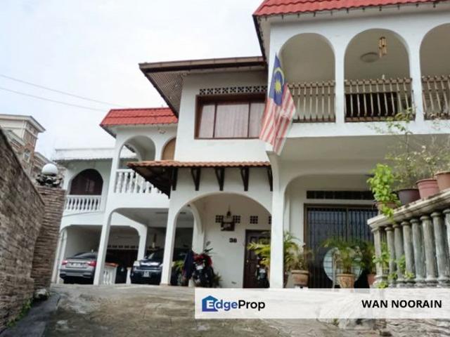 House for sale in Country Heights Damansara, Kuala Lumpur