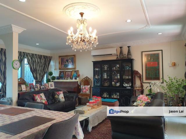 House for sale in Country Heights Damansara, Kuala Lumpur