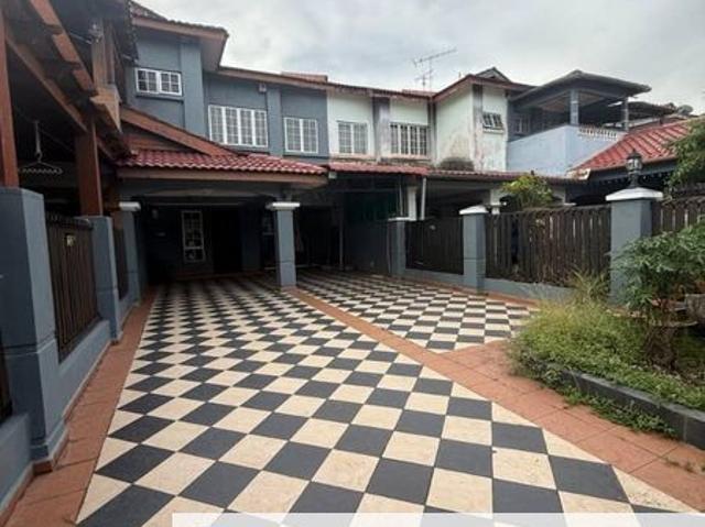 House for sale in Pelabuhan Klang, Bandaraya Klang