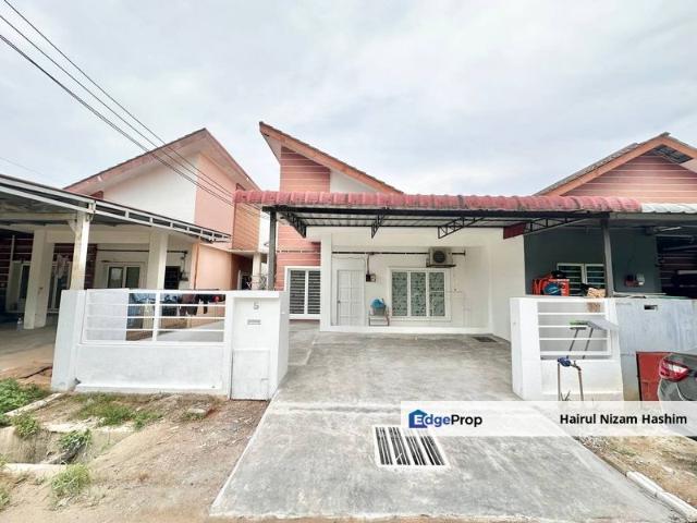 House for sale in Kampung Desa Putra, Sepang