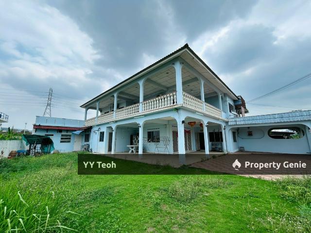 Residential House for sale in Malaka