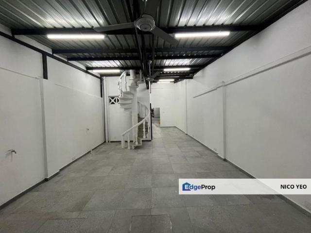 Shop for rent in Malaka