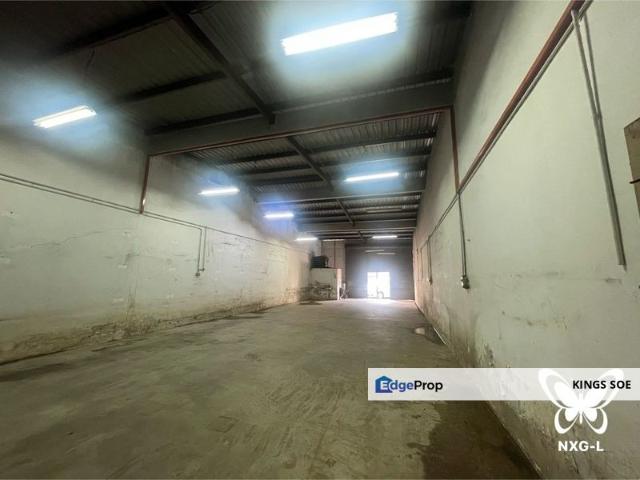 Warehouse for rent in Petaling, Alam Impian