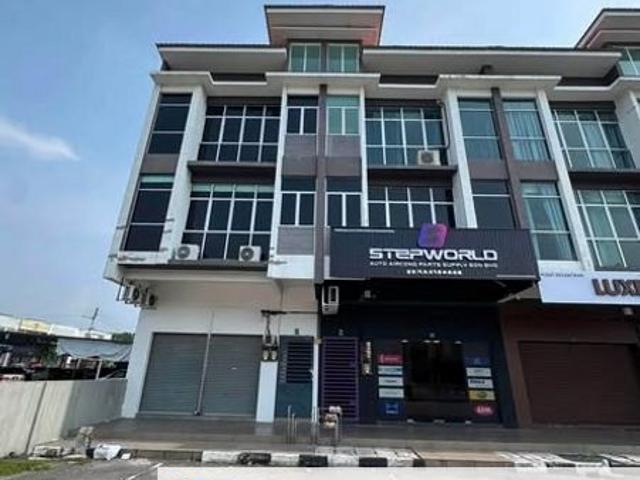 Shop for sale in Perak