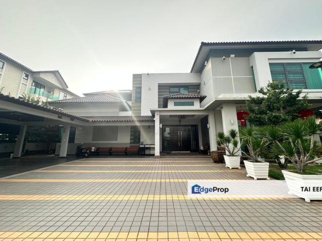House for sale in Malaka