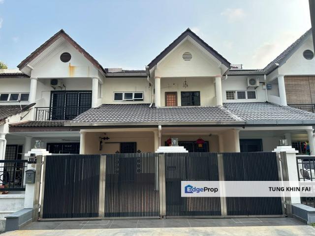 House for sale in Malaka