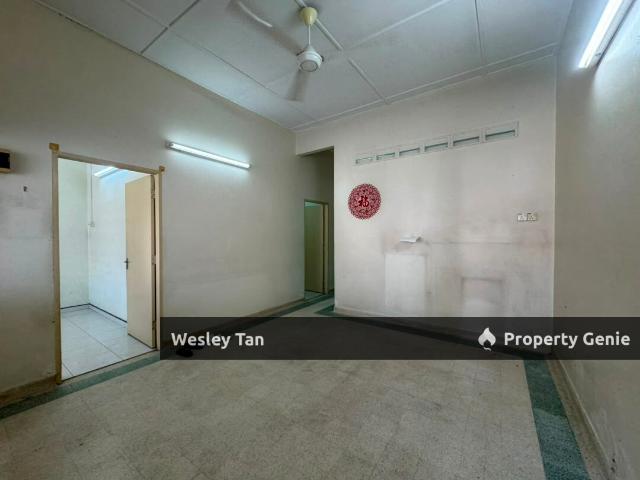 Residential House for sale in Malaka