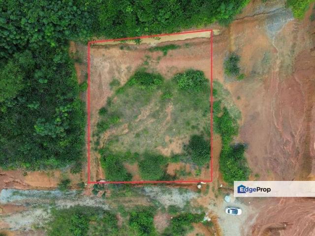 House for sale in Kampung Desa Putra, Sepang
