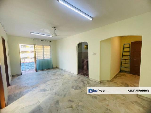 Flat for sale in Petaling, Damansara Damai