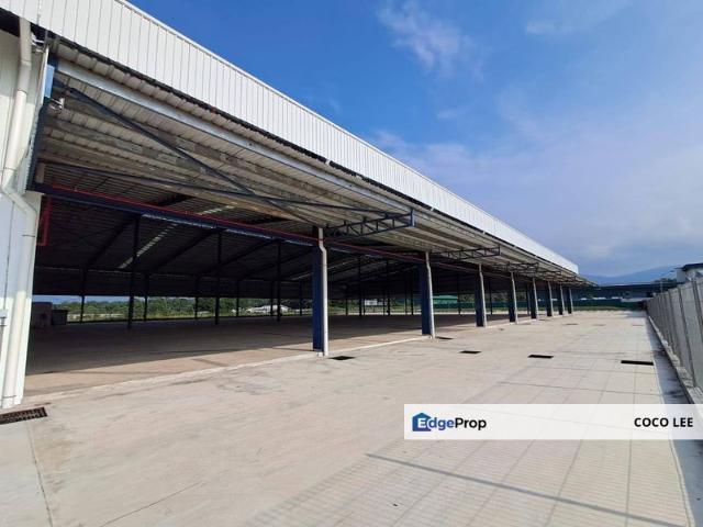 Warehouse for sale in Kota Tinggi