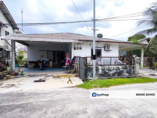 House for sale in Langat, Selangor