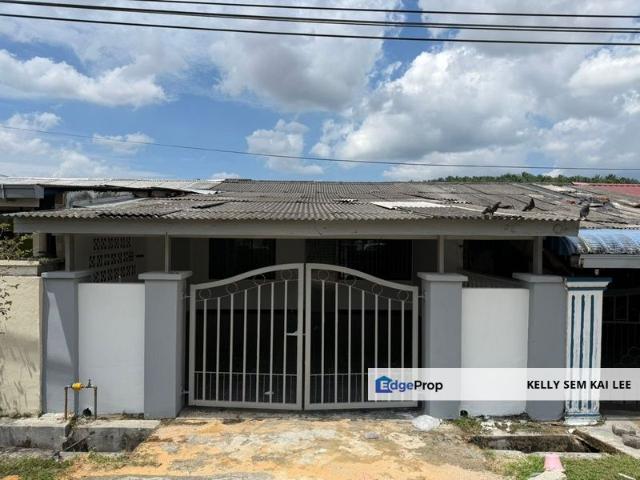 House for sale in Ulu Tiram, Johor