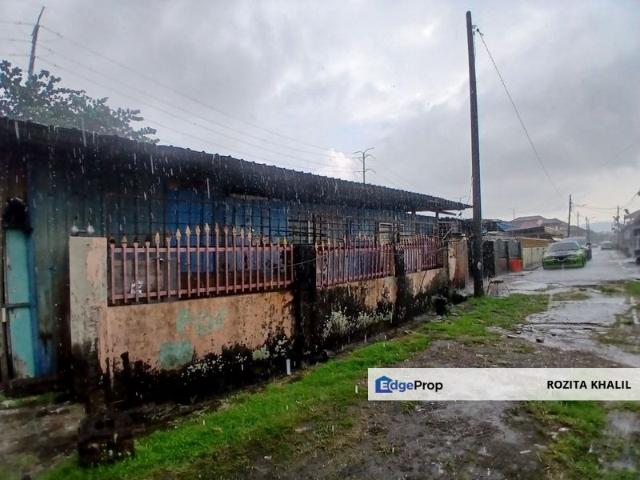 House for sale in Langat, Selangor