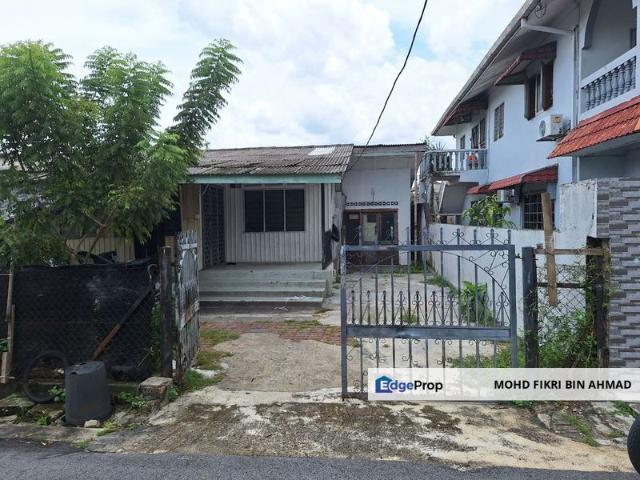 House for sale in Langat, Selangor