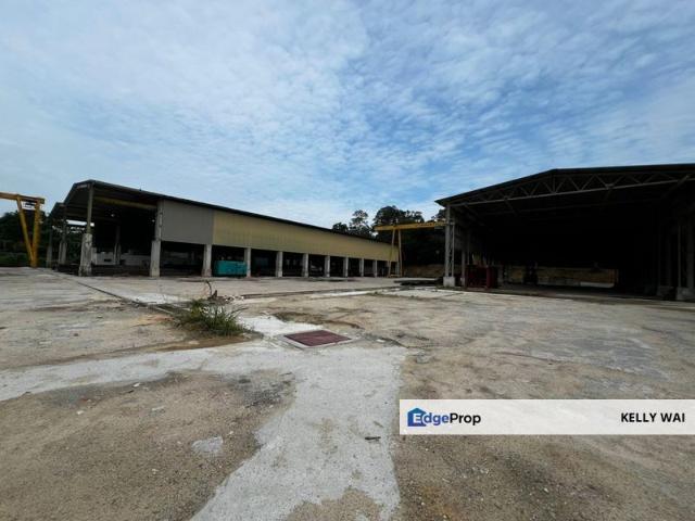 Warehouse for sale in Johor