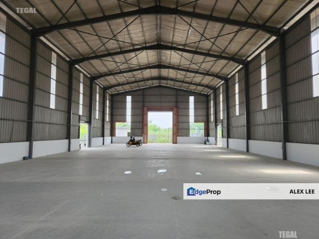 Warehouse for rent in Petaling, Alam Impian