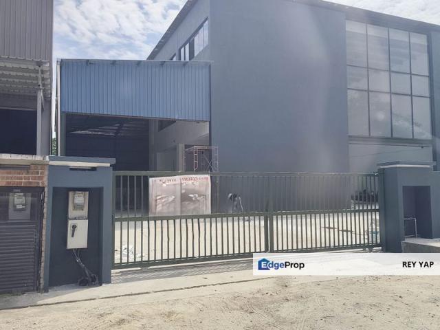 Warehouse for rent in Petaling, Alam Impian